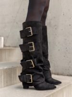 BOTTES NOIRES À GRANDES BOUCLES – STYLE GLAM CHIC