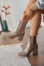 BOTTINES EFFET CROCO BRONZE À TALON BLOC