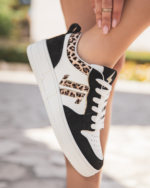 BASKETS FEMME NOIRES & BLANCHES – DÉTAIL LÉOPARD TENDANCE