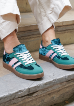 BASKETS VERTES ET ROSES A LACETS