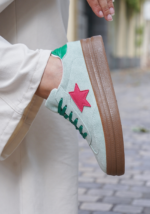 BASKETS VERT CLAIR ÉTOILE ROUGE – STYLE URBAIN CHIC – Image 3