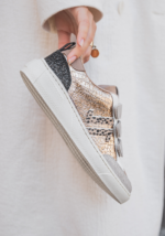 BASKETS FEMME DORÉES & NOIR – LOOK CHIC ET CONFORT