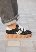 BASKETS FEMME NOIRES À SCRATCH – SEMELLE ÉPAISSE CAMEL TENDANCE