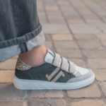 BASKETS FEMME KAKI À SCRATCH – STYLE LUMINEUX & TENDANCE