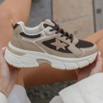 SNEAKERS BEIGE ET MARRON
