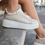 SNEAKERS PLATEFORME DORÉES FEMME AVEC DÉTAIL BIJOU