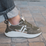BASKETS FEMME KAKI – SEMELLE COMPENSÉE CONFORT