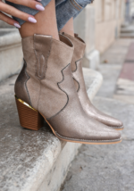 BOTTINES COWBOY TAUPE À TALON