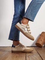 BASKETS BEIGE AVEC ÉTOILE ARGENTÉE ET SCRATCHS – Image 4