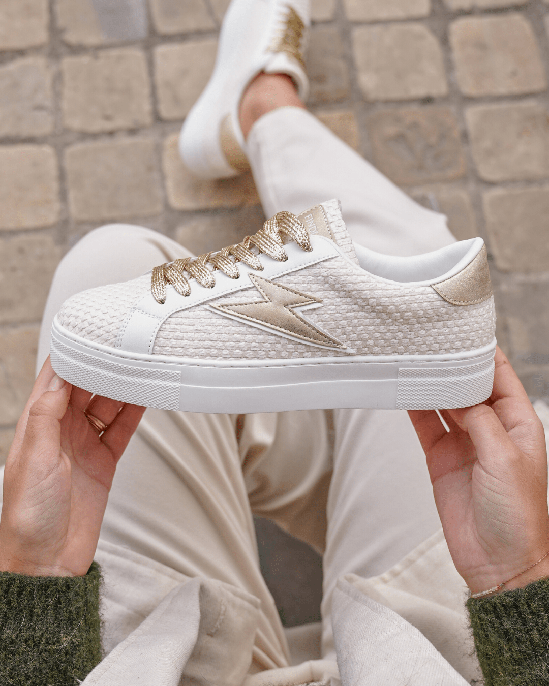 Basket femme beige à lacets Patricia