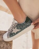BASKETS PAILLETÉES VERT ET ARGENT AVEC ÉTOILE GRISE – Image 3