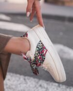 BASKETS FEMME BLANCHES AVEC NŒUD IMPRIMÉ – STYLE TENDANCE – Image 4