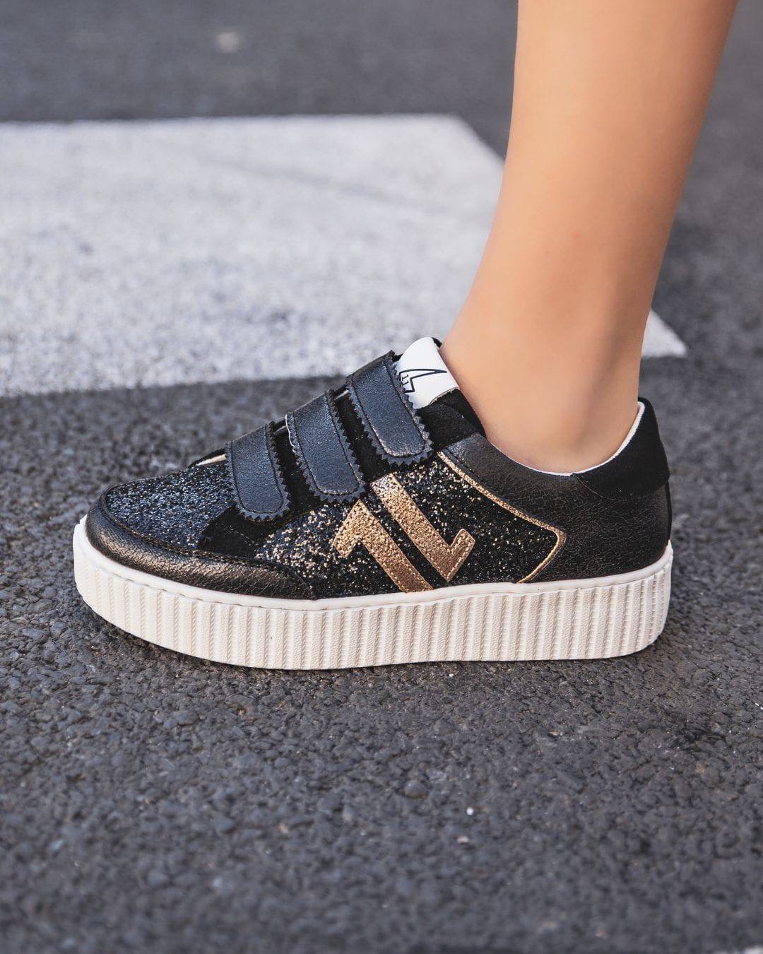 cl11-sneakers-36-noir-basket-femme-noire-a-scratch-cl79-black-57908000227677.jpg BASKETS FEMME NOIRES & DORÉES À SCRATCH – SEMELLE ÉPAISSE TENDANCE – Image 1