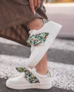 BASKETS FEMME BLANCHES AVEC NŒUD EXOTIQUE – STYLE TENDANCE – Image 3