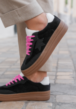 BASKETS NOIRES À ÉTOILE AVEC LACETS ROSES – Image 4