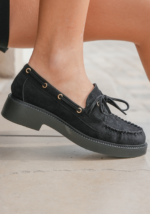 MOCASSINS NOIRS AVEC LACETS – STYLE INTEMPOREL – Image 2