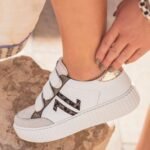BASKETS FEMME BLANCHES LÉOPARD ET DORÉES – STYLE TENDANCE